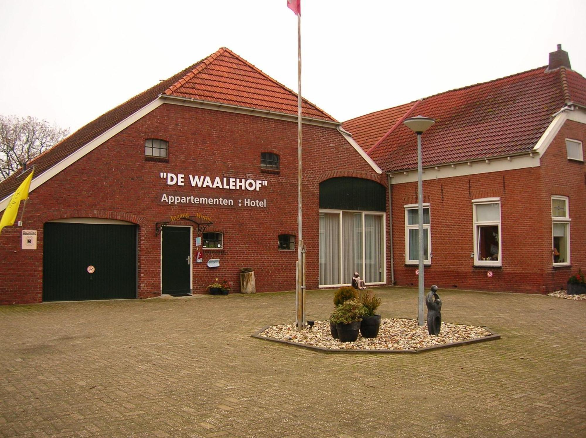 Hotel De Waalehof Jipsinghuizen Exterior foto